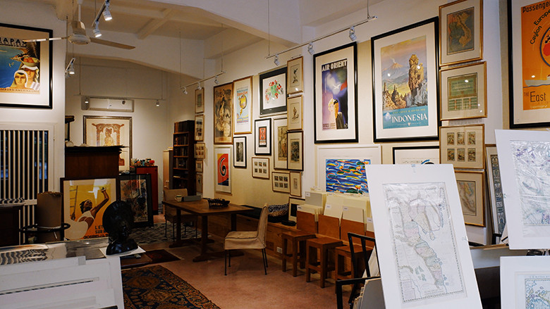 ท่องโลกไปกับ “Old Maps & Prints” ร้านขายแผนที่เก่าที่บอกเล่าเรื่องราวมากกว่าถิ่นที่อยู่